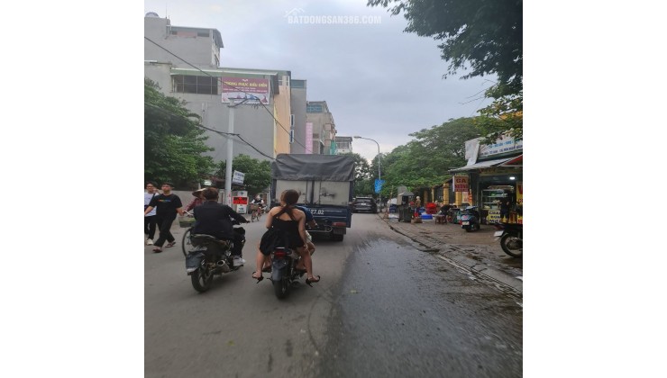 66.6m2 phố kinh doanh rộng 8m tại Trâu Quỳ, Gia Lâm, Hà Nội.  Lh 0989894845